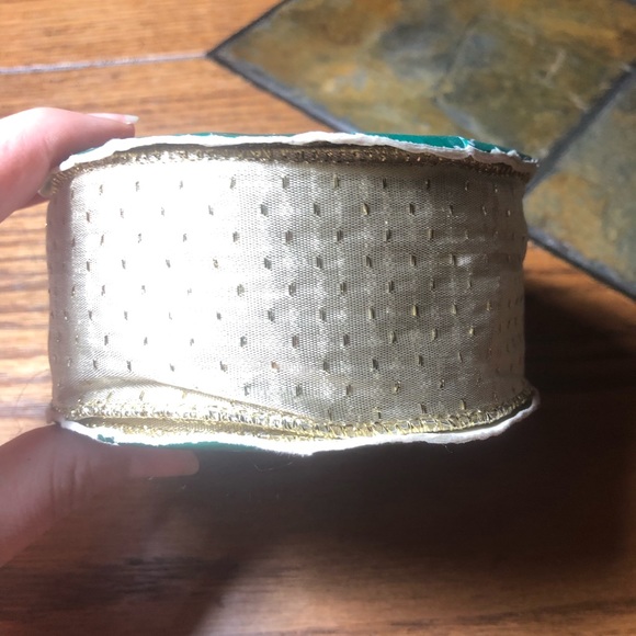 🌟3/$20 Festive Holiday Ribbons - Picture 3 of 8